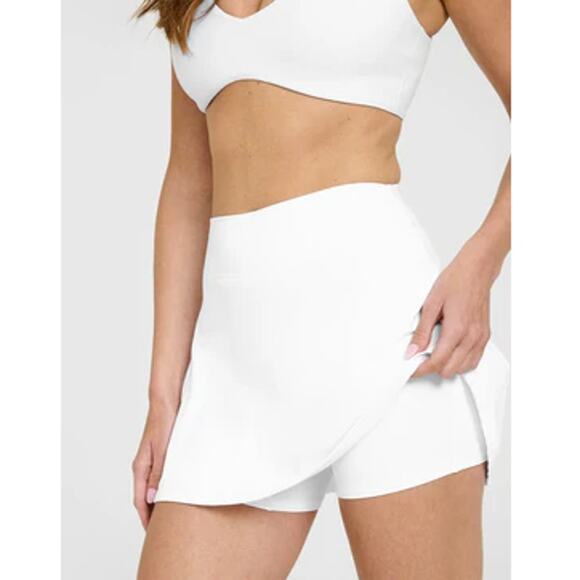 Oner Active White SoftMotion Skort Size M - Picture 9 of 10